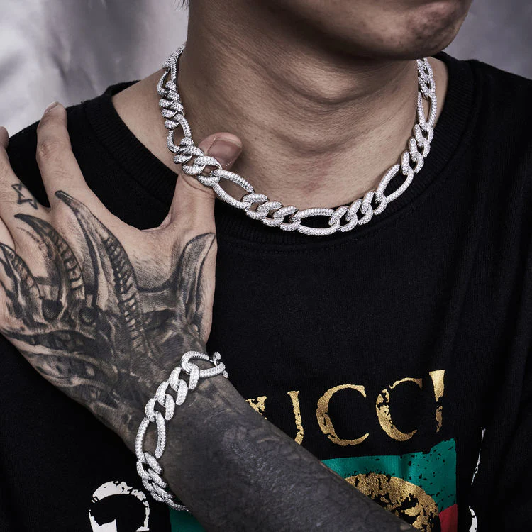 15mm Figaro Link Bracelet in White Gold - Image 5
